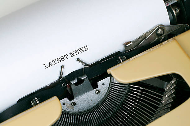 最新ニュース - newspaper typewriter the media obsolete ストックフォトと画像