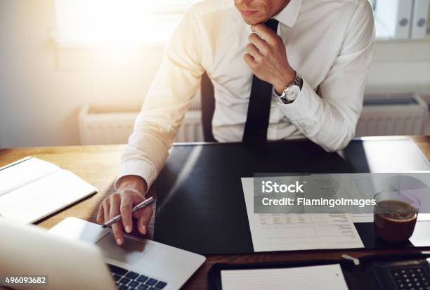 Geschäftsmann Arbeiten Im Büro Consultant Anwalt Konzept Stockfoto und mehr Bilder von Anwalt