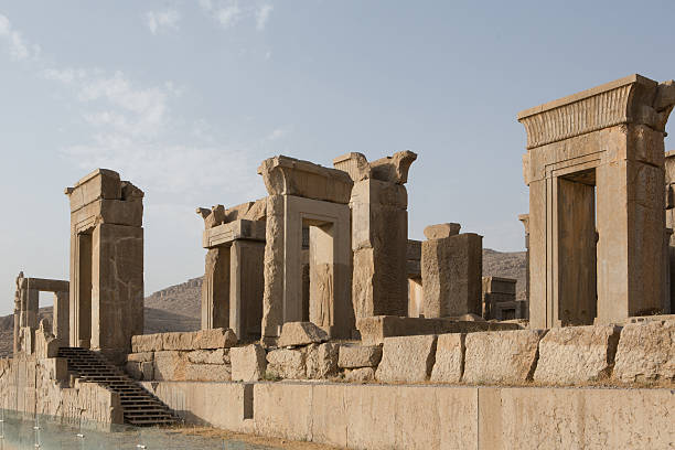 persépolis - gateway of xerxes - fotografias e filmes do acervo