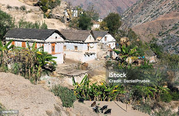 Aam Villagebela Aldeia No Nepal Ocidental - Fotografias de stock e mais imagens de Índia - Índia, Afro-americano, Aldeia