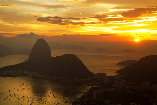 istock Sunrise in Rio de Janeiro with sugarloaf in the foreground, 496201670