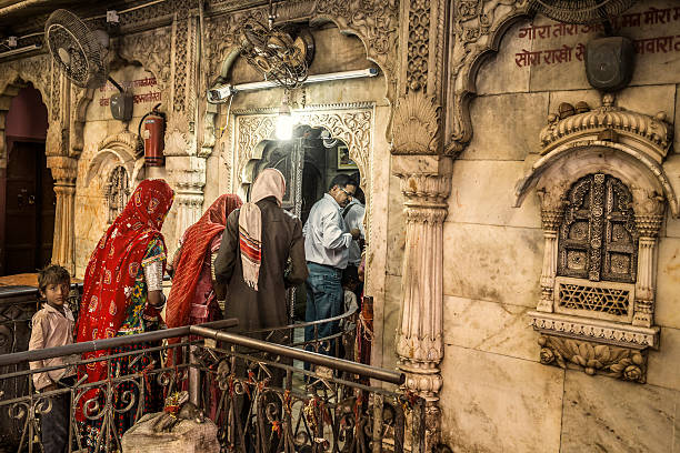 karni mata temple deshnoke rajasthan, inde - bikaner photos et images de collection