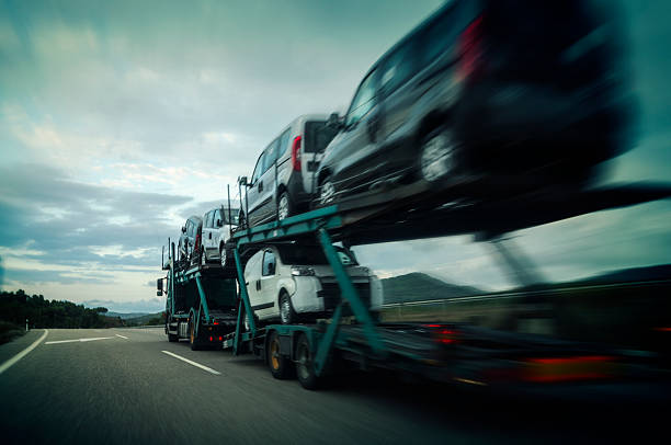 Car carrier trailer Articulated truck transport vehicles on the road transporter stock pictures, royalty-free photos & images