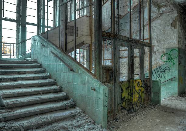 istock Old elevator in an abandoned hospital in Beelitz 496444609