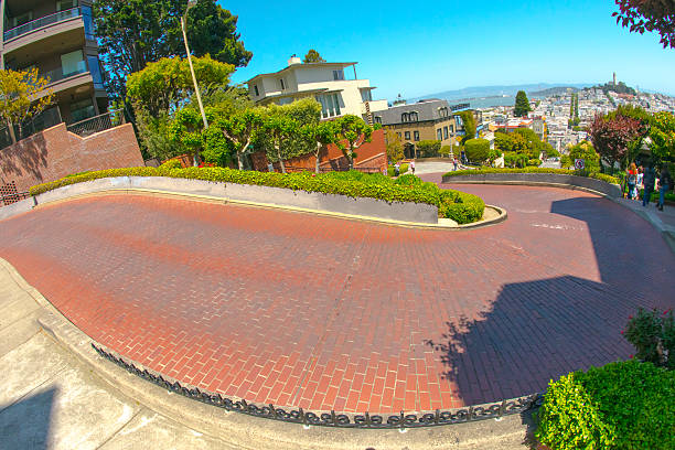 istock San Francisco Lombard Street 496450701