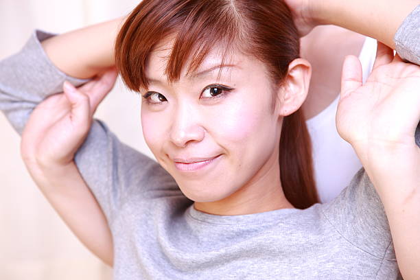 istock Japanese Woman Getting Thai Massage 496476277