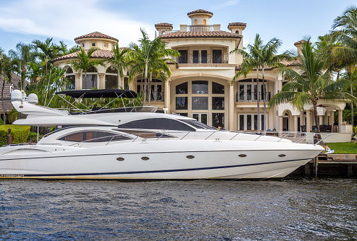 Fort Lauderdale, USA - August 30, 2014 : Luxury mansion in exclusive part of Fort Lauderdale known as small Venice on August 30, 2014 in Fort Lauderdale