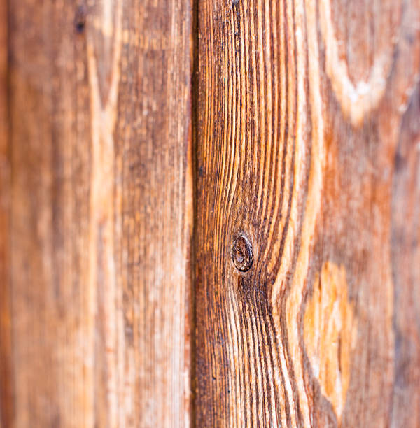 superficie de madera - brown curve knotted wood striped fotografías e imágenes de stock