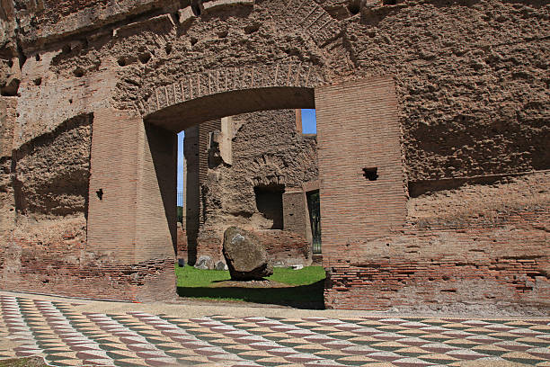 As ruínas do Termas de Caracalla em Roma, Itália - fotografia de stock