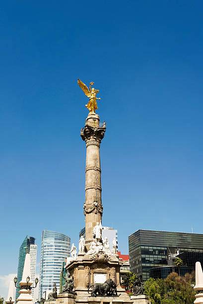istock Independence Angel monument in Mexico City 496520367
