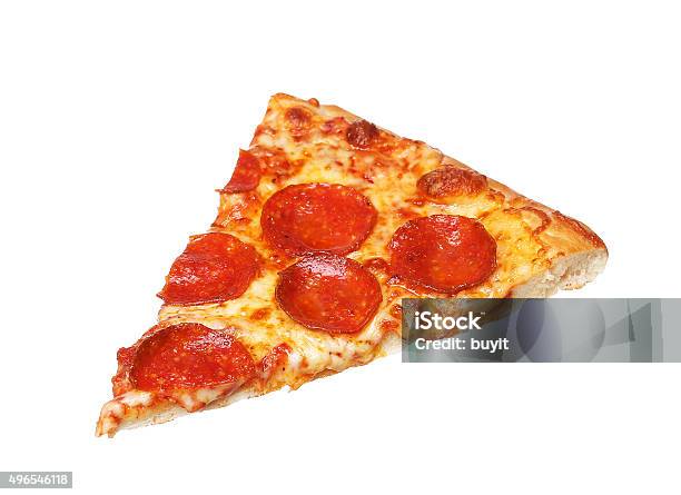 Кусок Свежей Пиццы С Пепперони Итальянской Классические Оригинальные Изолированных — стоковые фотографии и другие картинки Пицца