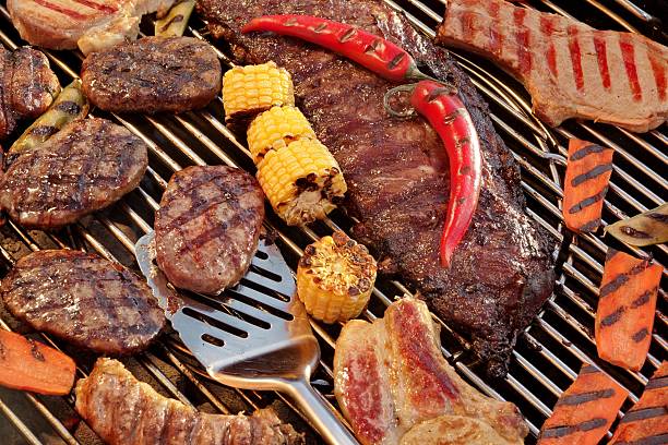 에그, 구운 고기 및 야채 뜨거운 bbq 그릴 - meat and alternatives dinner lunch picnic 뉴스 사진 이미지