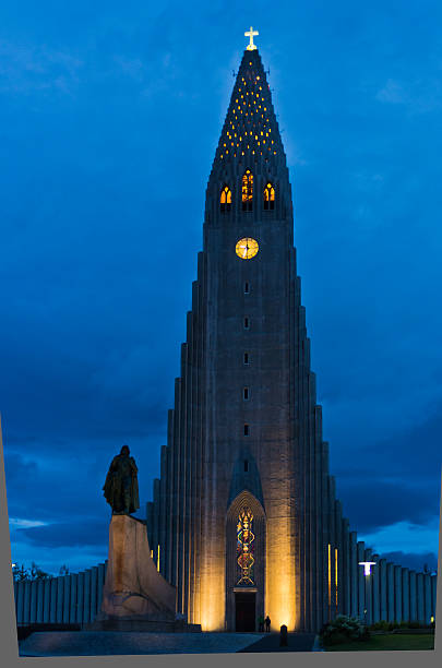istock Hallgrimskirkja, Reykjavik cathedral and Leifr Eiricsson monument 496551640
