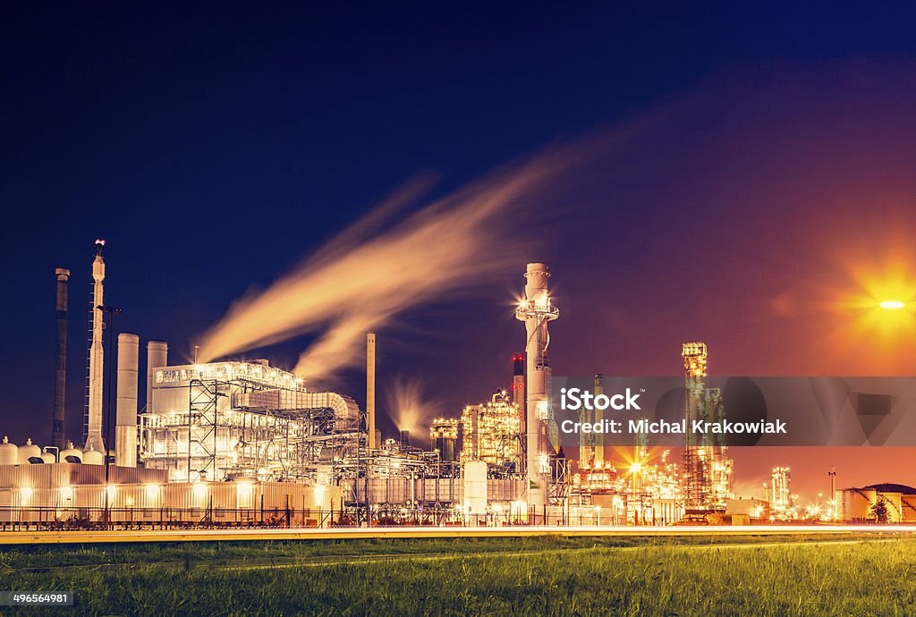 Chemiefabrik bei Nacht - Lizenzfrei Blendenfleck Stock-Foto