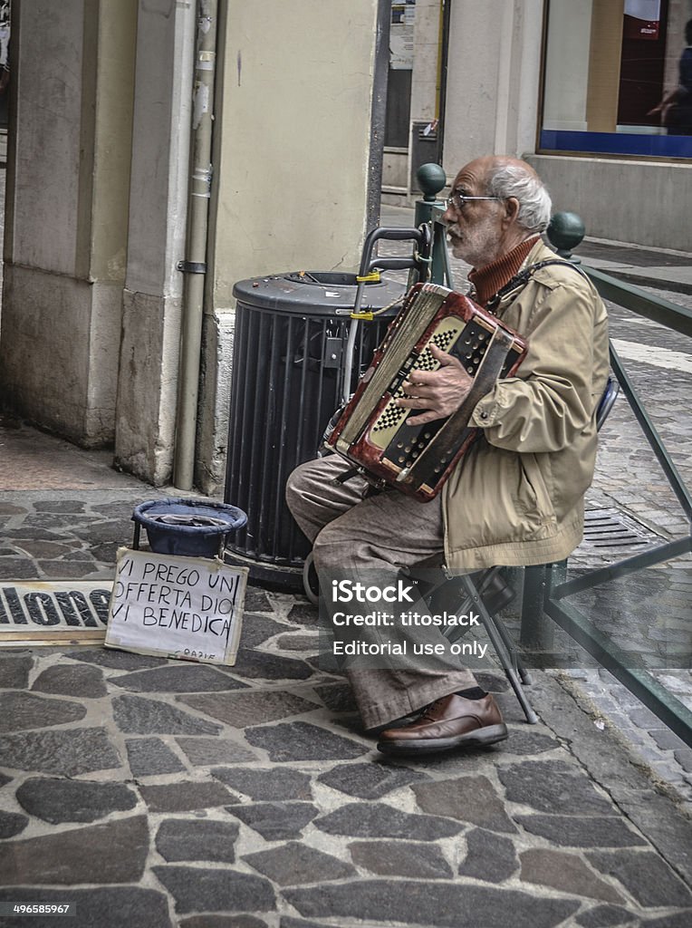 Akordeon player - Zbiór zdjęć royalty-free (Akordeon - instrument)