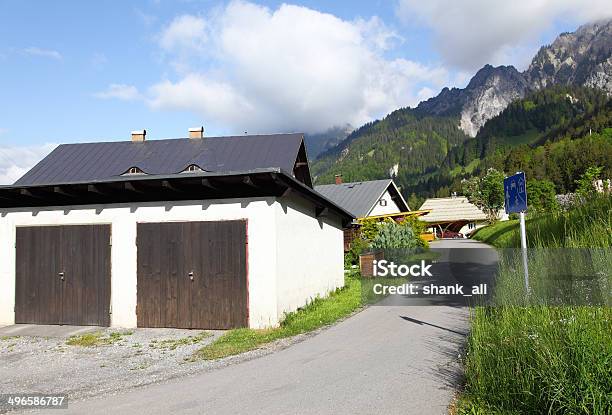 Österreichische Parkhäuser Stockfoto und mehr Bilder von Außenaufnahme von Gebäuden - Außenaufnahme von Gebäuden, Bauwerk, Blau