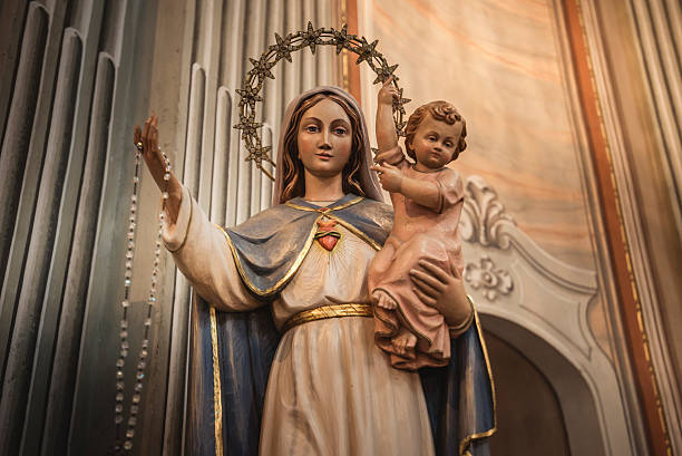 Mary Virgin Mary with Jesus virgin mary stock pictures, royalty-free photos & images