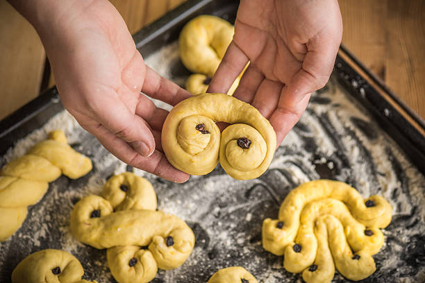 Raw Swedish saffron buns