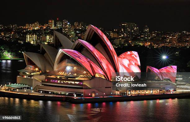 Foto de Frente Elevado Vista Da Sydney Opera House e mais fotos de stock de Cidade - Cidade, Noite, Sydney