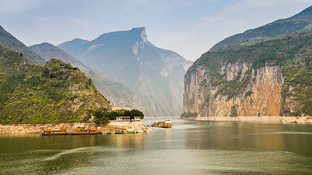 Qutang Gorge and Yangtze River - Baidicheng, Chongqing, China The Qutang Gorge is the shortest and most spectacular of China's Three Gorges. three gorges photos stock pictures, royalty-free photos & images