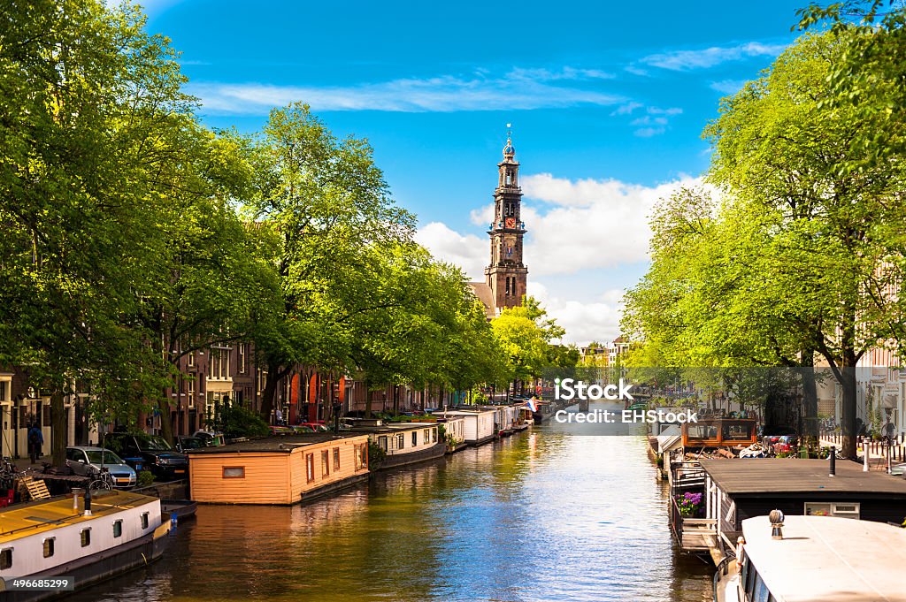 Canal Prinsengracht Canal de Ámsterdam con Westerkerk - Foto de stock de Canal Prinsengracht libre de derechos