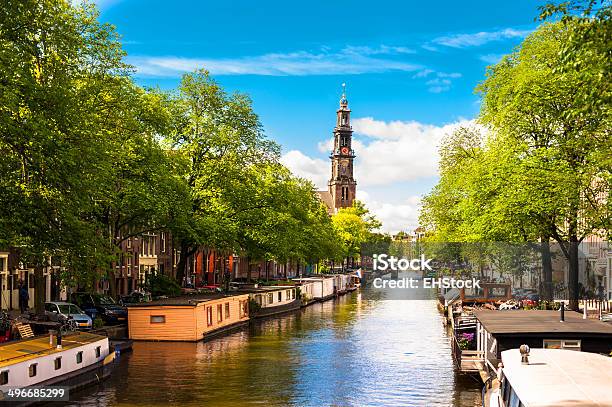 Canal Prinsengracht Canal De Ámsterdam Con Westerkerk Foto de stock y más banco de imágenes de Canal Prinsengracht