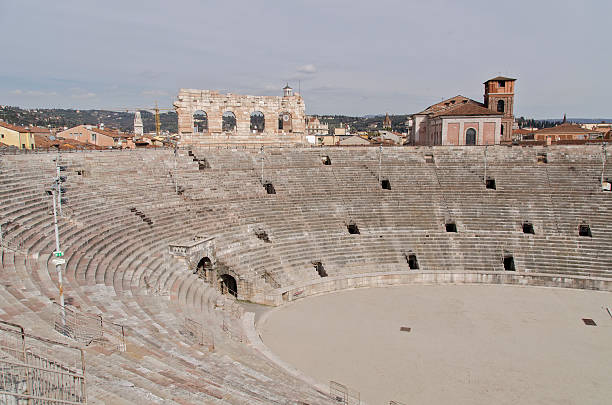 istock Arena di Verona 496690562