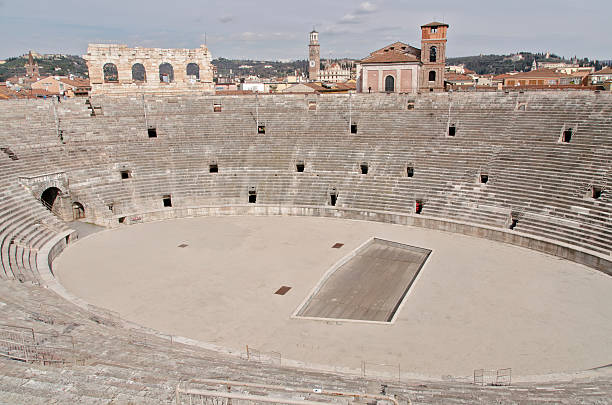 istock Arena di Verona 496690710