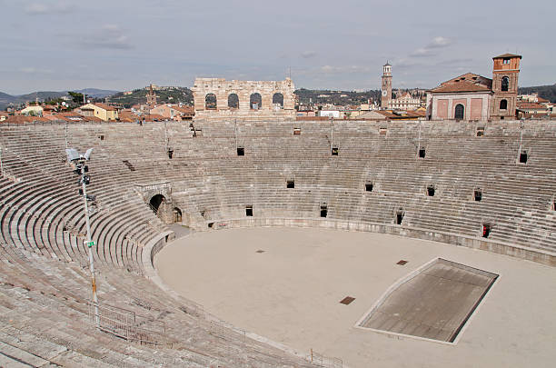 istock Arena di Verona 496690726