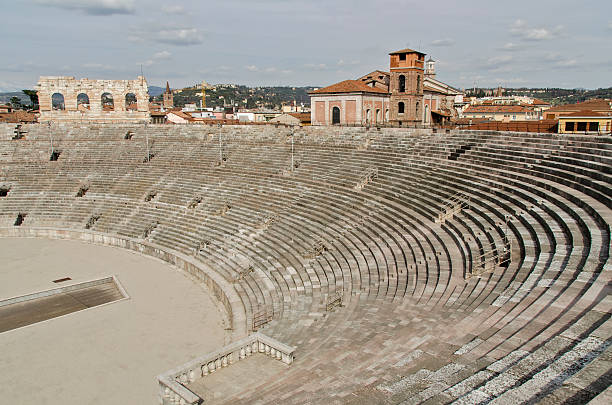 istock Arena di Verona 496690790