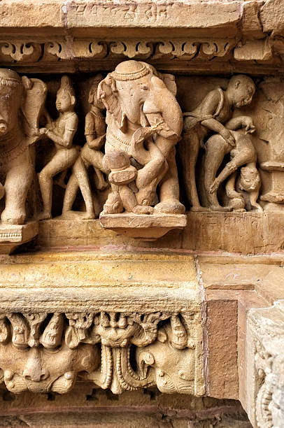 lakshmana temple, khajuraho - parsvanath foto e immagini stock