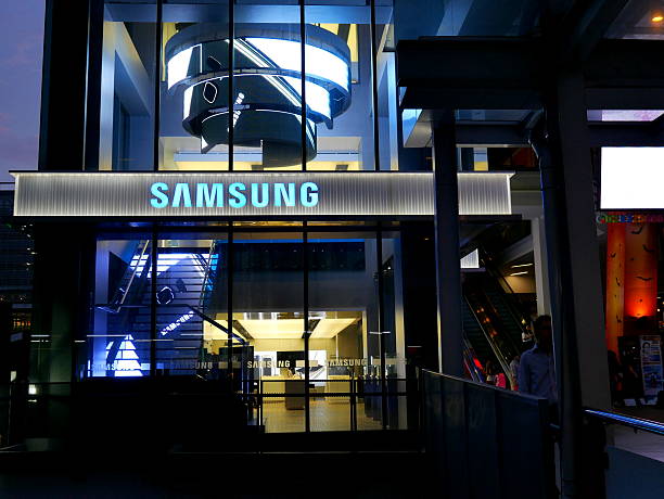 samsung store, thailand - samsung group fotos stock-fotos und bilder