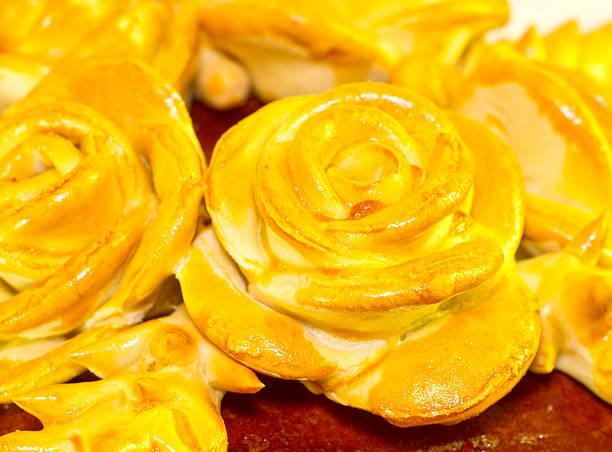 Edible flowers are made of bread
