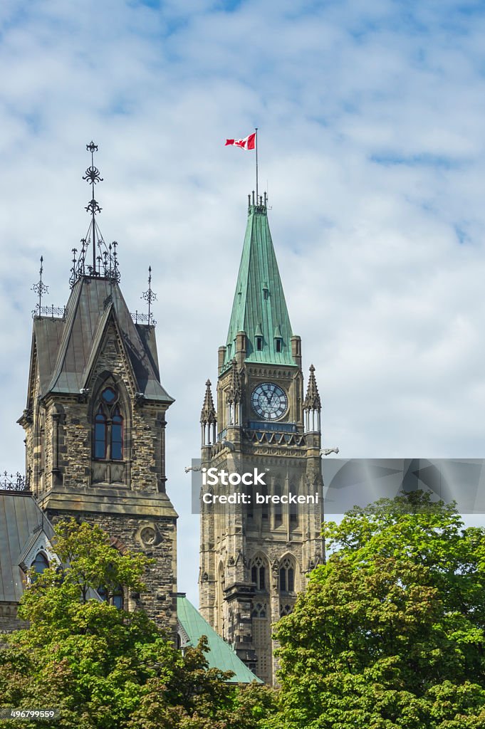 Восточный блок и мира towers - Стоковые фото Peace Tower - Ottawa роялти-фри
