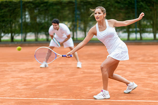 para gra tenis - mixed doubles zdjęcia i obrazy z banku zdjęć