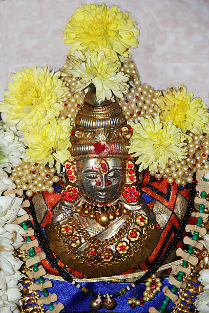 idolo di argento di mahalakshmi - decked foto e immagini stock