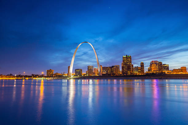 St. Louis downtown St. Louis downtown at twilight. missouri stock pictures, royalty-free photos & images