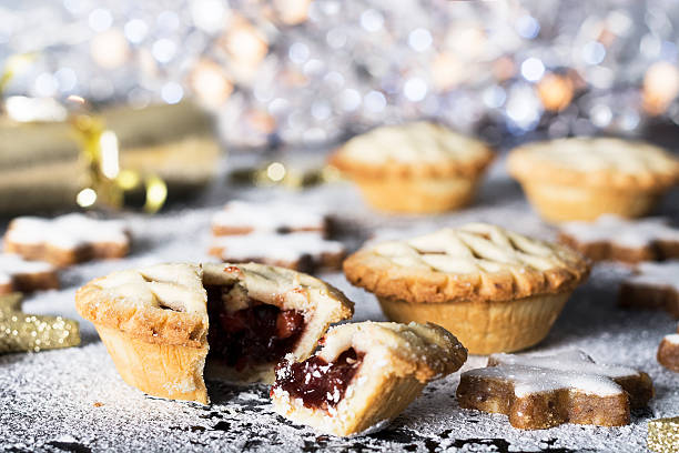 istock Christmas mince pies 496860666