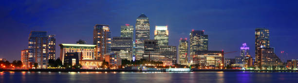 istock London Canary Wharf at night 496919769