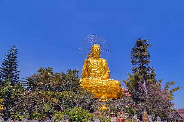 istock Statue Of Golden Buddha 496952800