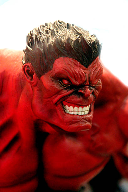 ярко-красный - hulk стоковые фото и изображения