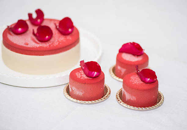 istock dessert french food 496976272