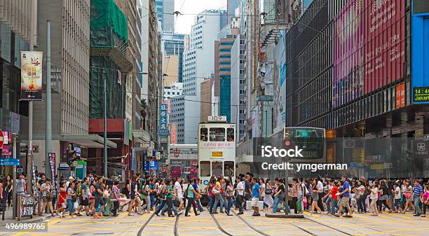 Occupato Attraversamento Pedonale In Central Hong Kong - Fotografie stock e altre immagini di Hong Kong