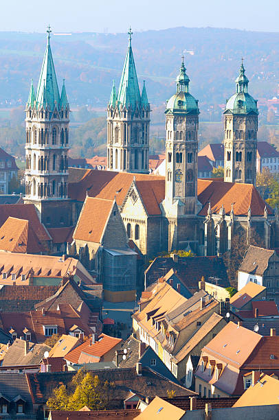 naumburg catedral, saxónia-anhaltgermany.kgm, alemanha - medieval autumn cathedral vertical imagens e fotografias de stock