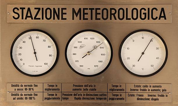 estación meteorológica - barometer meteorology gauge forecasting fotografías e imágenes de stock