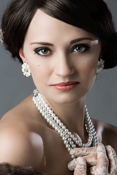 istock Beautiful vintage girl 497019309