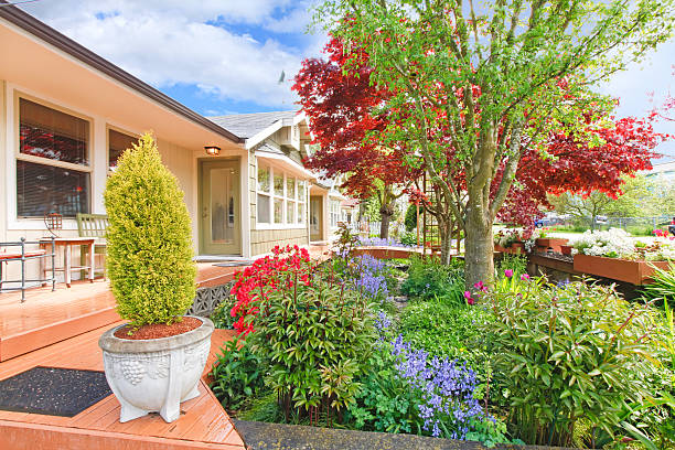 istock House exterior with curb appeal 497036853