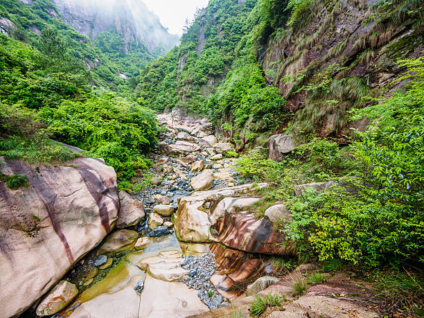 istock Huihang Ancient Trail Hiking Tour 497078811