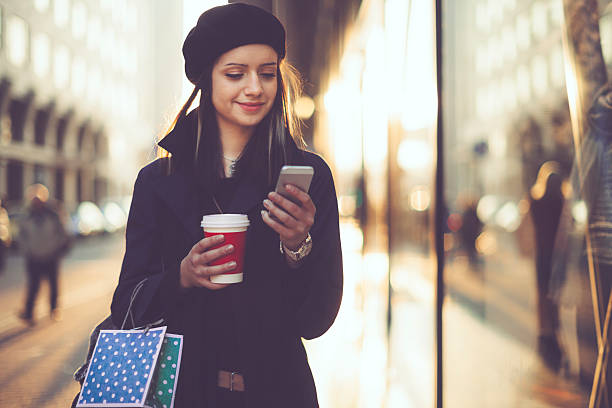 istock Winter shopping season 497095112