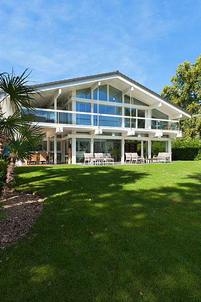 istock beautiful house with garden 497096568